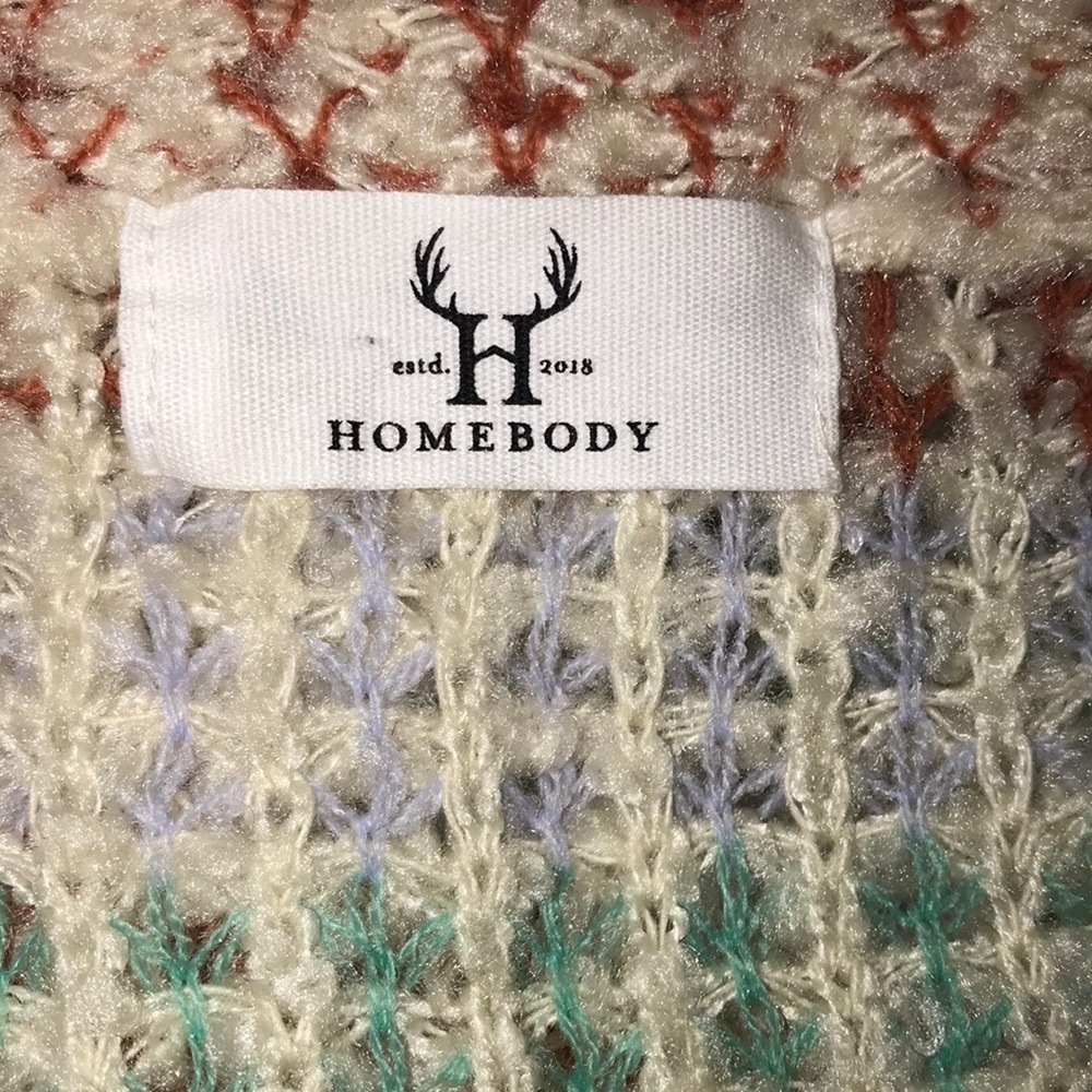 HOMEBODY V NECK FLUFFY/SHAGGY FAUX FUR SWEATER SIZE SMALL - Picture 7 of 10